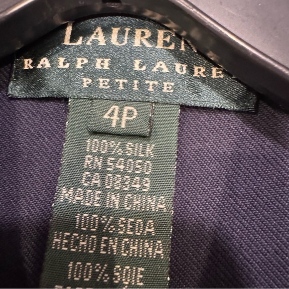 Ralph Lauren Women’s Button Up SILK Shirt Navy Blue Roll Tab Sleeves Sz 4P - Picture 7 of 9